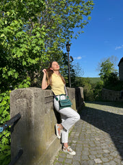 Zelena torba Carmen Velvet